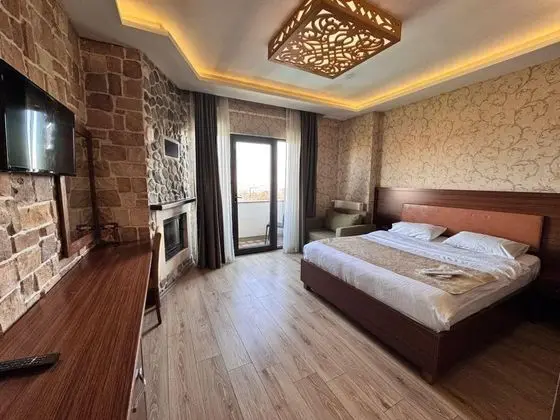 Şömineli Deluxe Oda, Göl Manzaralı