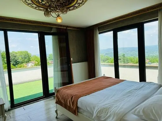 Suite, Göl Manzaralı