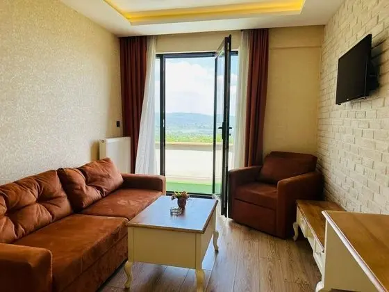 Suite, Göl Manzaralı
