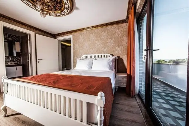 Suite,Göl Manzaralı