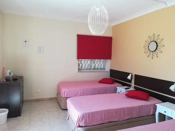 Üç Kişilik Oda, Ortak Banyo