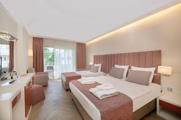 https://images.etstur.com/files/images/hotelImages/TR/215822/l/My-Home-Resort-Hotel-Oda-398923.jpg