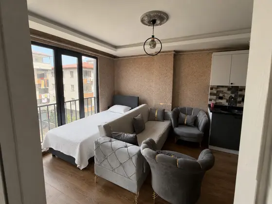 Daire, Bahçe Manzaralı, Balkonlu
