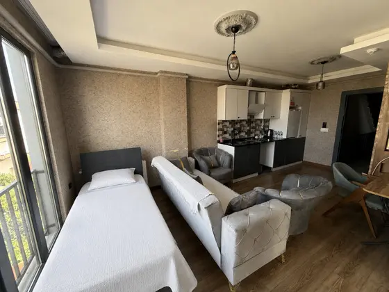 Daire, Bahçe Manzaralı, Balkonlu