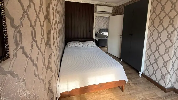 Daire, Bahçe Manzaralı, Balkonlu