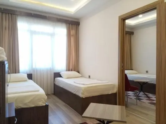 Twin, Dağ Manzaralı
