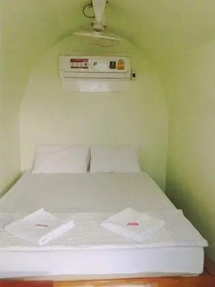 Basic Tek Büyük Yataklı Oda, Ortak Banyo (Air-condition)