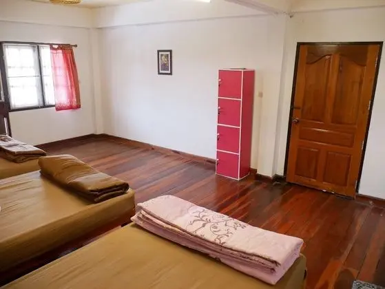 Female Dormitory with Shared Bathroom