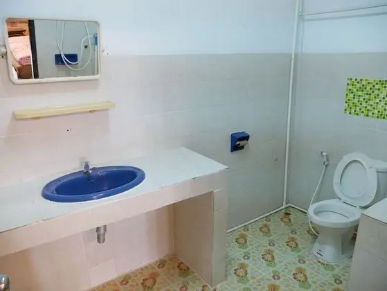 Female Dormitory with Shared Bathroom