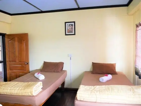Male Dormitory with Shared Bathroom