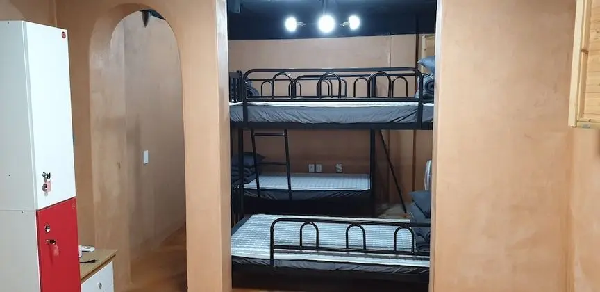 Ortak Ranzalı Oda, Sadece kadınlar için (2 people)
