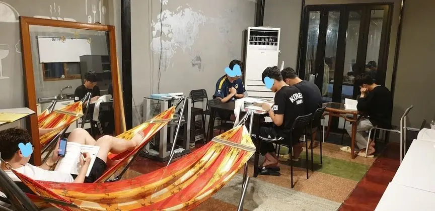 Ortak Ranzalı Oda, Sadece kadınlar için (2 people)