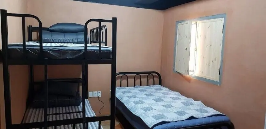 Ortak Ranzalı Oda, Sadece kadınlar için (3 people)