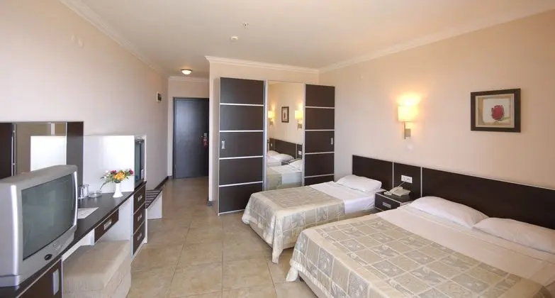 1 Çift ​​kişilik Yatak Land View