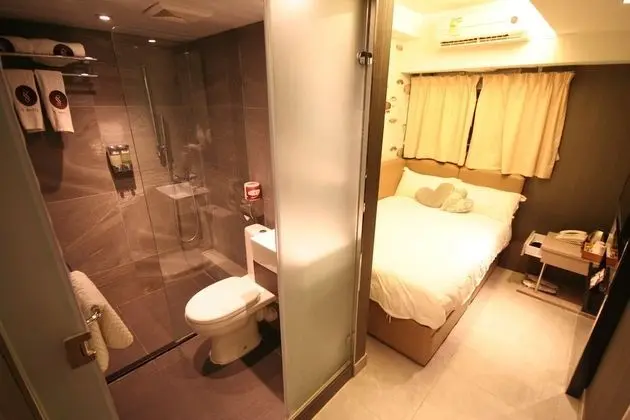 Standard Double Room, No Windows
