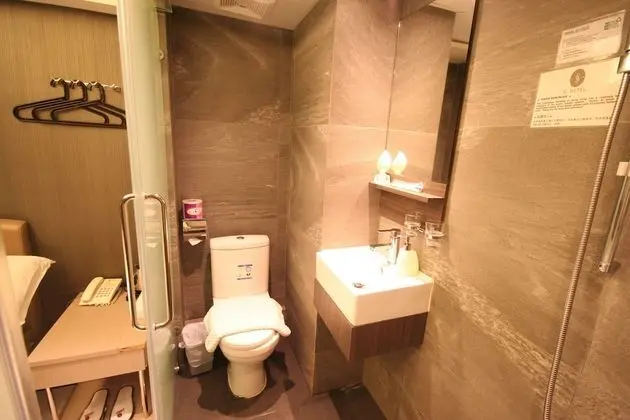 Standard Double Room, No Windows