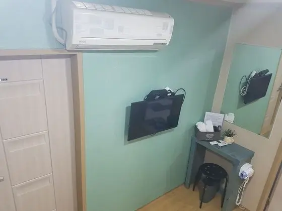 Üç Kişilik Oda