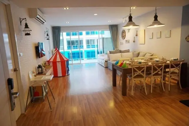 2 Bedrooms