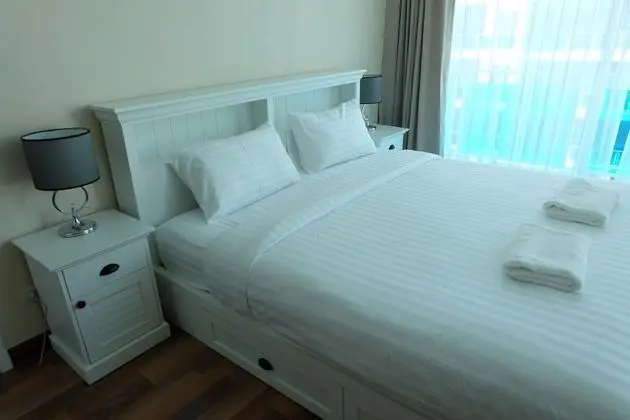 2 Bedrooms