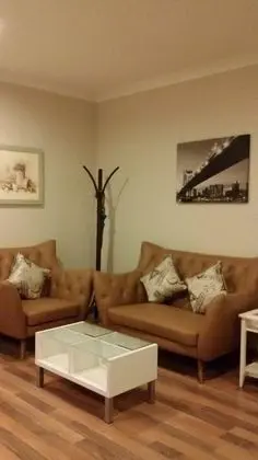 Studio Room E202