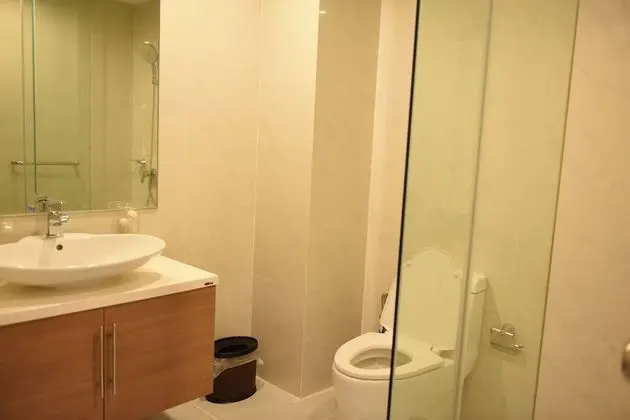 Studio Room E202