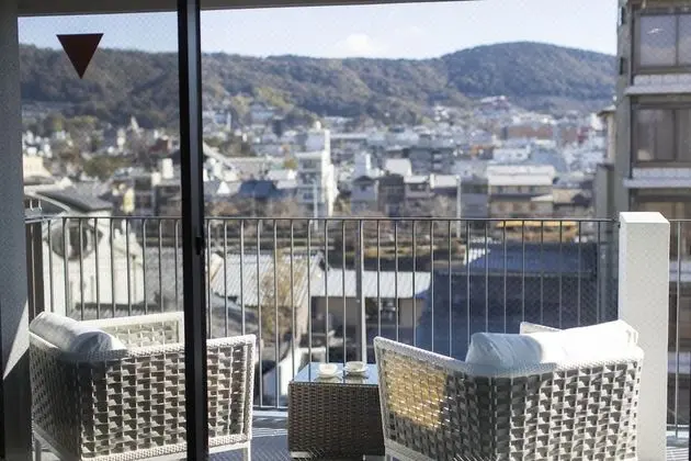 İki Ayrı Yataklı Oda, Dağ Manzaralı (Suite)