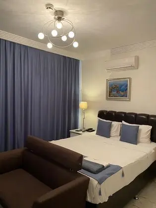 Standard Tek Büyük Yataklı Oda