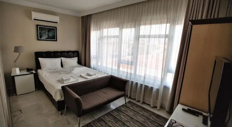 Standart Oda, Şehir Manzaralı
