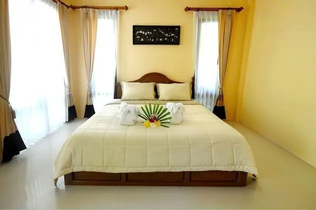 3 Bedrooms