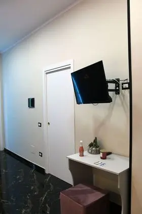 Deluxe Tek Büyük Yataklı Oda, 1 Yatak Odası, Avlu Manzaralı, Zemin Kat