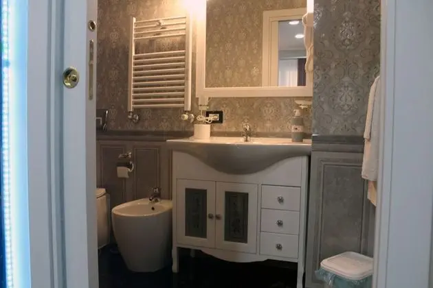 Deluxe Tek Büyük Yataklı Oda, 1 Yatak Odası, Avlu Manzaralı, Zemin Kat