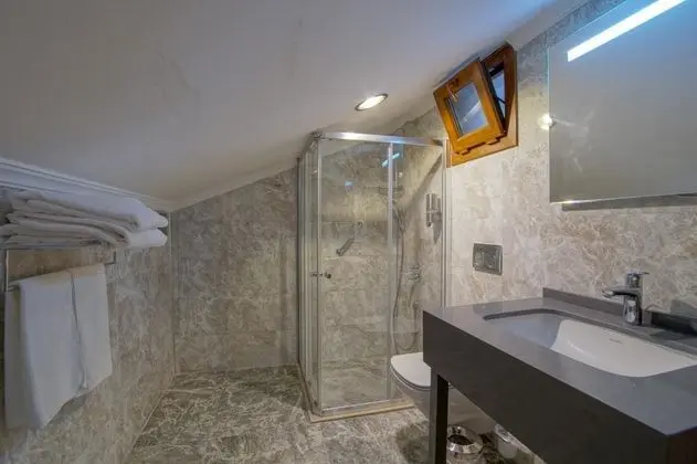 Çatı Katı Deluxe Oda, Deniz Manzaralı