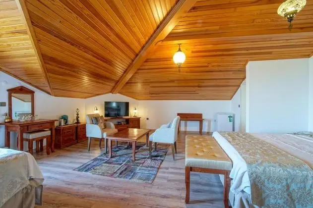 Çatı Katı Deluxe Oda, Deniz Manzaralı