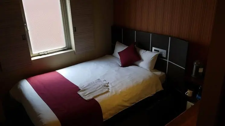 Standard Tek Kişilik Oda, Sigara İçilebilir