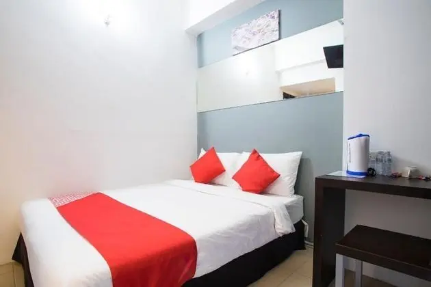 Deluxe Tek Büyük Yataklı Oda (+ Window)