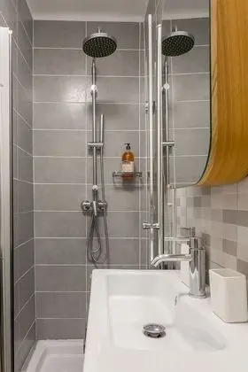 Apart Daire, Banyolu/Duşlu