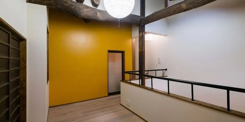 Ev (for 1 group, with island kitchen)