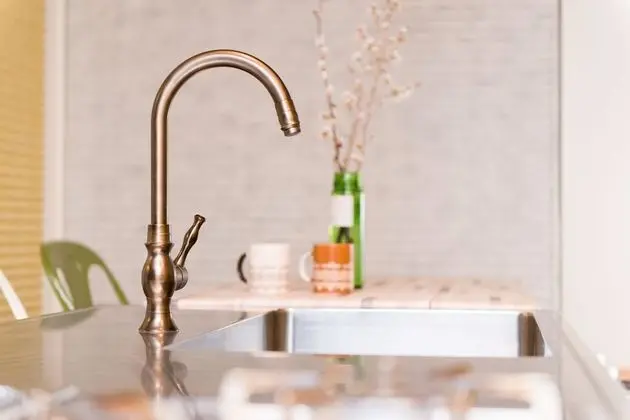 Ev (for 1 group, with island kitchen)