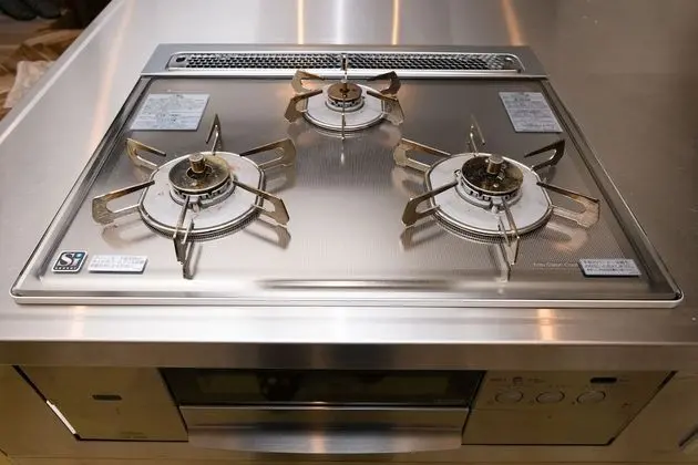 Ev (for 1 group, with island kitchen)