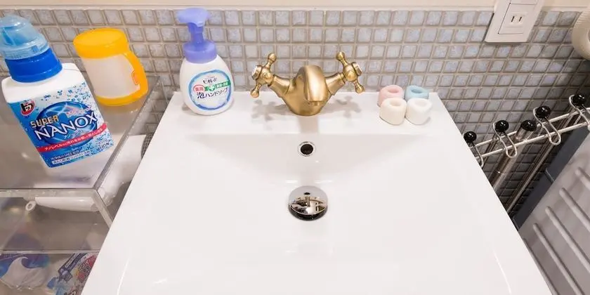 Ev (for 1 group, with island kitchen)