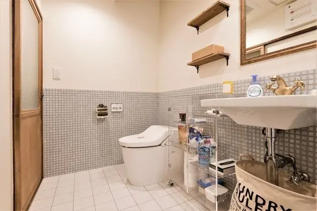 Ev (for 1 group, with island kitchen)