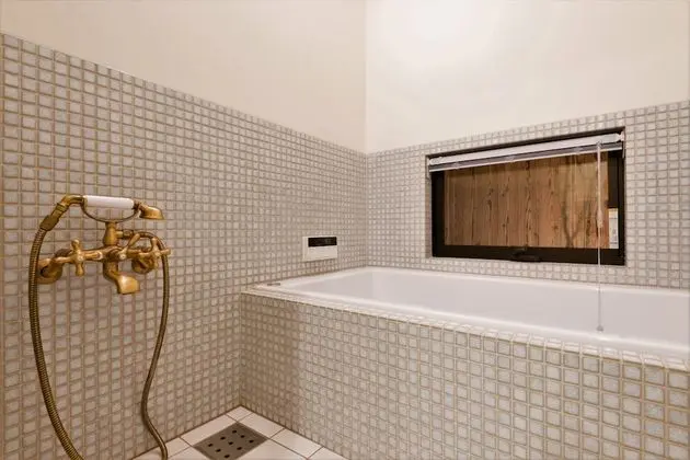 Ev (for 1 group, with island kitchen)