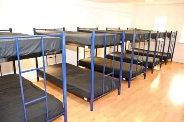 Yurt, Tek Ranzalı (18 Dorm Bed)