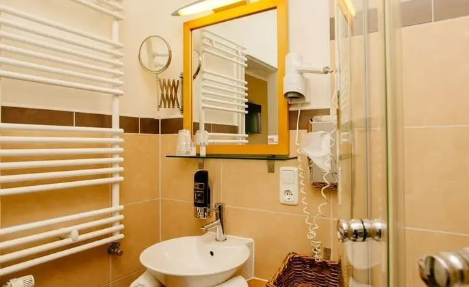 Comfort Tek Büyük Yataklı Oda