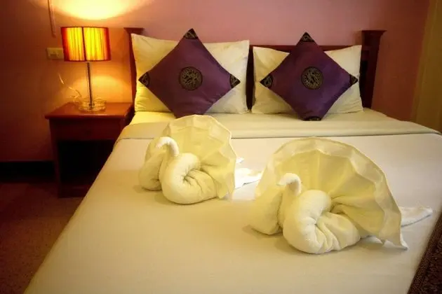 Standard Double Bed