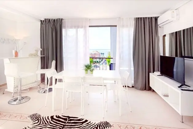 Comfort Apart Daire, 2 Yatak Odası, Mutfak, Plaj Manzaralı