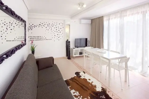 Comfort Apart Daire, 2 Yatak Odası, Mutfak, Plaj Manzaralı