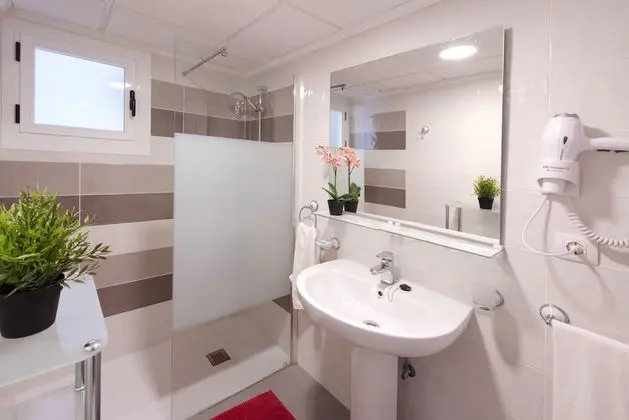 Comfort Apart Daire, 2 Yatak Odası, Mutfak, Plaj Manzaralı
