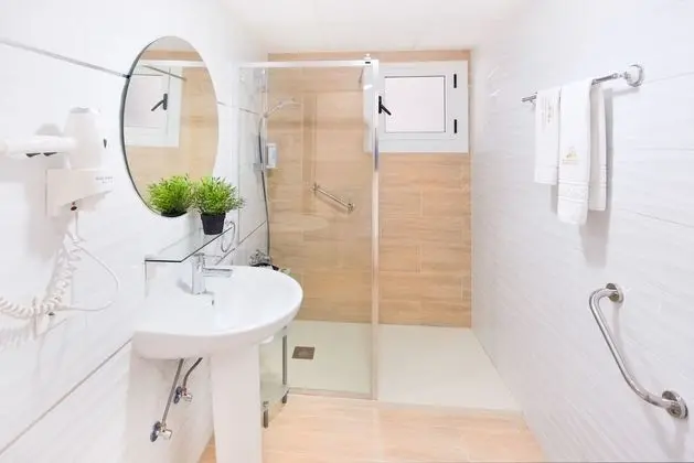 Comfort Apart Daire, 2 Yatak Odası, Mutfak, Plaj Manzaralı