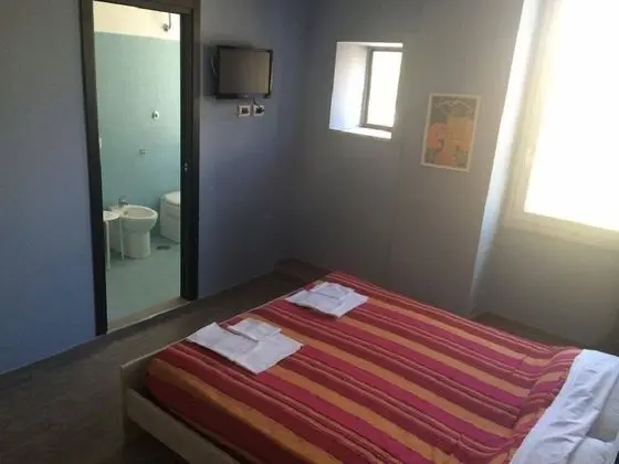 Tek Büyük veya İki Ayrı Yataklı Oda, Bahçe Manzaralı